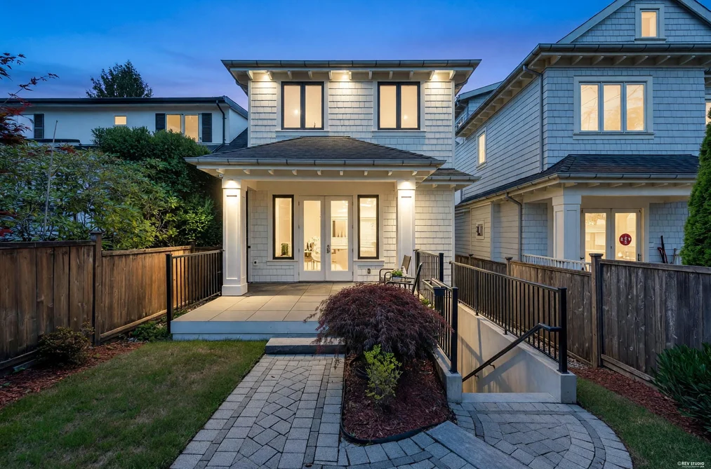 3581 W 32ND AVENUE, Vancouver, BC — Residential for Sale — Photo 4 of 40