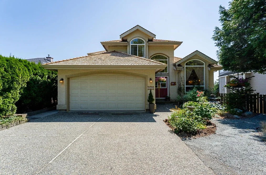 House for sale at 35946 Regal Parkway Abbotsford British Columbia - MLS: R3030759