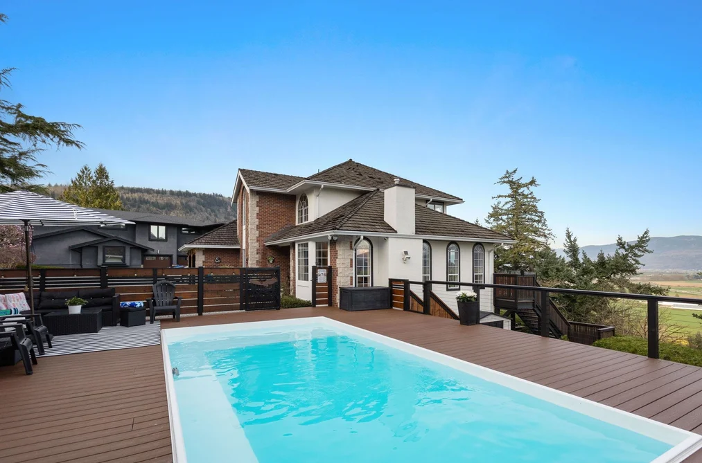 House for sale at 35993 Eaglecrest Place Abbotsford British Columbia - MLS: R3086377