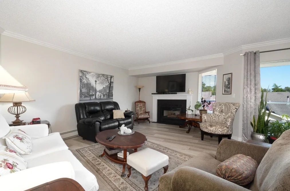 36 1190 FALCON DRIVE, Coquitlam BC V3E 2M4, Coquitlam BC — Residential for Sale - Photo 4