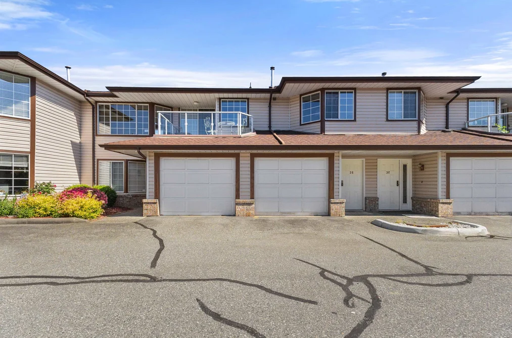 36 32659 GEORGE FERGUSON WAY, Abbotsford BC V2T 4E4, Abbotsford BC — Residential for Sale - Main Photo