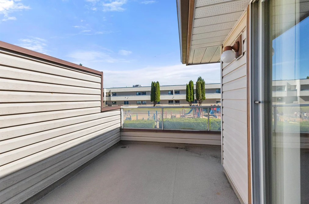 36 32659 GEORGE FERGUSON WAY, Abbotsford BC V2T 4E4, Abbotsford BC — Residential for Sale — Photo 6 of 28