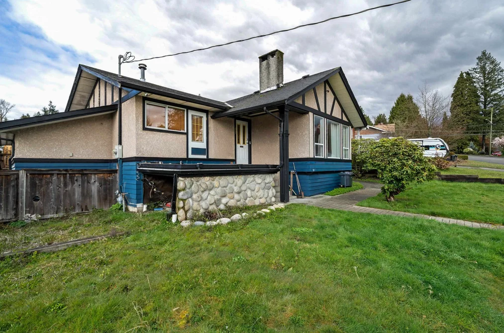 360 SEAFORTH CRESCENT, Coquitlam BC V3K 2M4, Coquitlam BC — Residential for Sale - Photo 2
