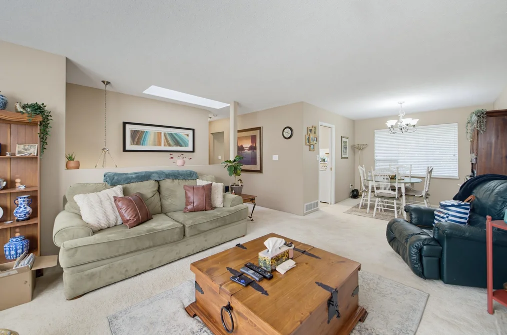 36042 Southridge Place, Abbotsford, BC - MLS: R3168829 - Photo 7 36042 Southridge Place, Abbotsford, BC - MLS: R3168829 - Photo 7