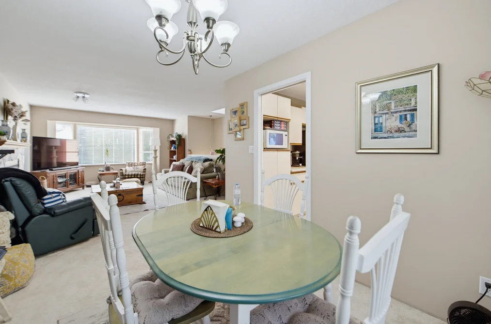36042 Southridge Place, Abbotsford, BC - MLS: R3168829 - Photo 9 36042 Southridge Place, Abbotsford, BC - MLS: R3168829 - Photo 9