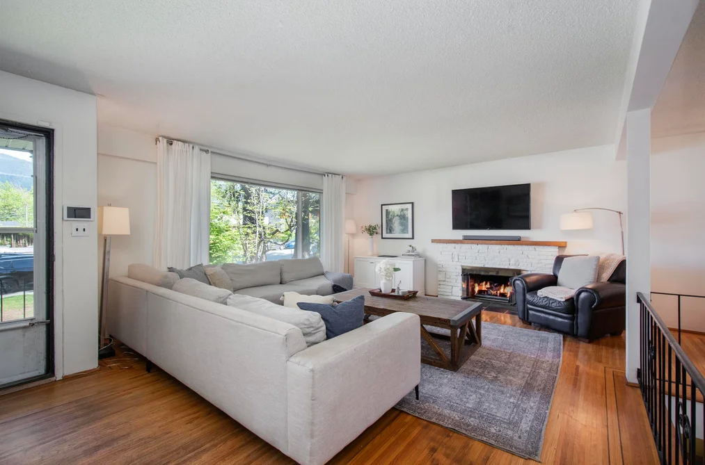 361 W 19TH STREET, North Vancouver BC V7M 1X7, North Vancouver BC — Residential for Sale - Photo 2