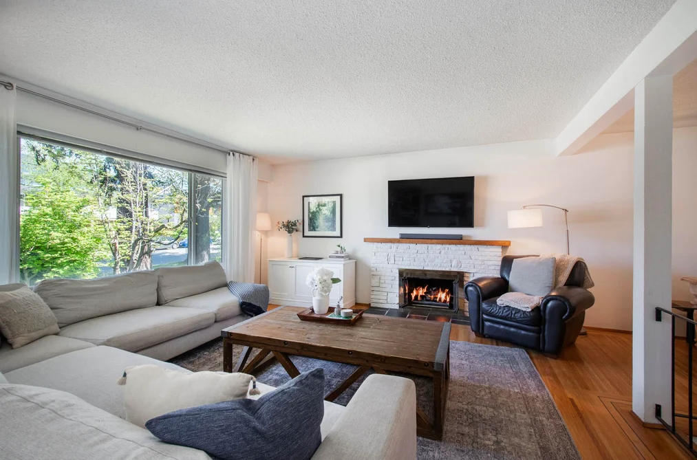 361 W 19TH STREET, North Vancouver BC V7M 1X7, North Vancouver BC — Residential for Sale - Photo 3