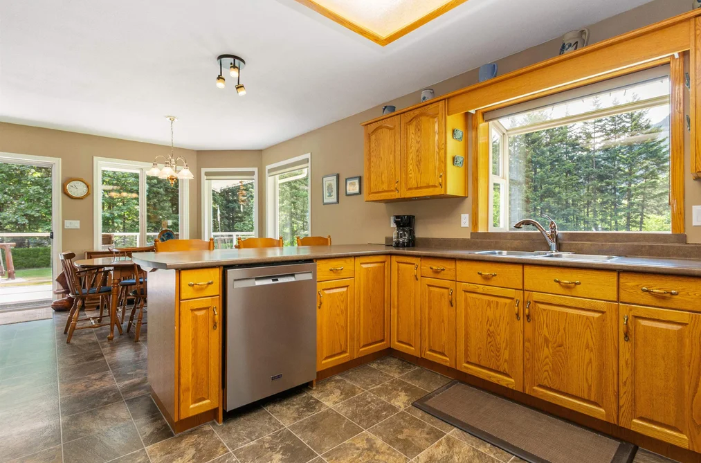 36110 TRANS CANADA HIGHWAY, Yale BC V0K 2S1, Yale BC — Residential for Sale - Photo 5