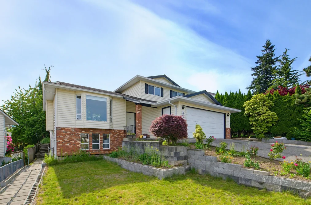 3625 NOOTKA STREET, Abbotsford BC V2T 5A2, Abbotsford BC — Residential for Sale - Photo 2
