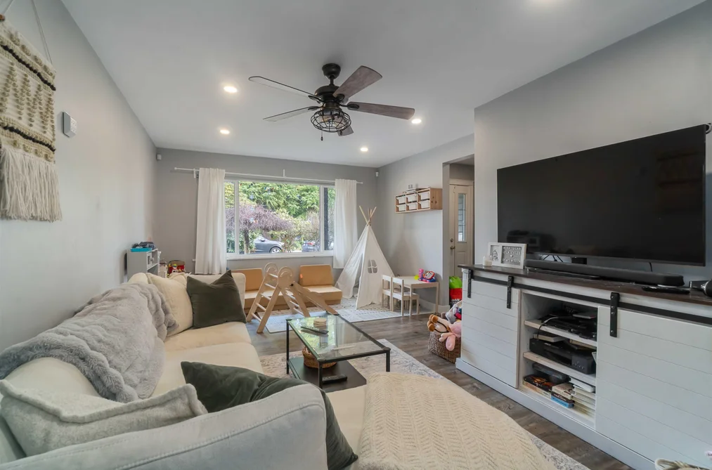 3629-3631 FLINT STREET, Port Coquitlam BC V3B 4J9, Port Coquitlam BC — Residential Income for Sale - Photo 4