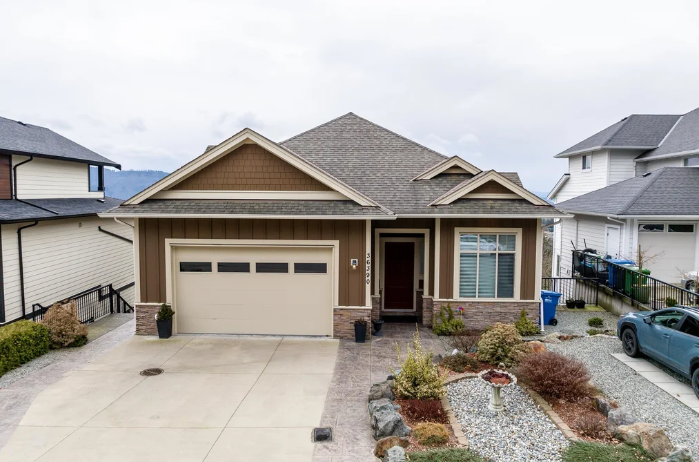 House for sale at 36390 Epworth Court Abbotsford British Columbia - MLS: R3160484