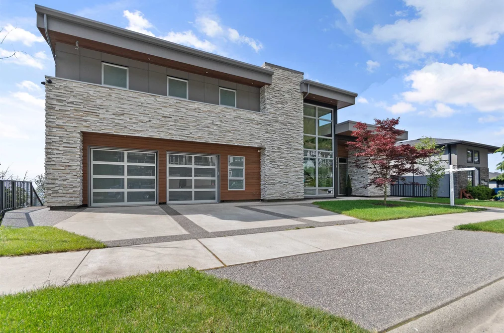 36508 FLORENCE DRIVE, Abbotsford BC V3G 0B6, Abbotsford BC — Residential for Sale - Photo 2