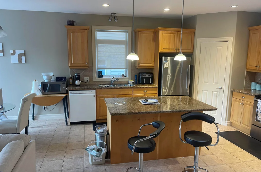 36512 E AUGUSTON PARKWAY, Abbotsford BC V3G 3C6, Abbotsford BC — Residential for Sale - Photo 2