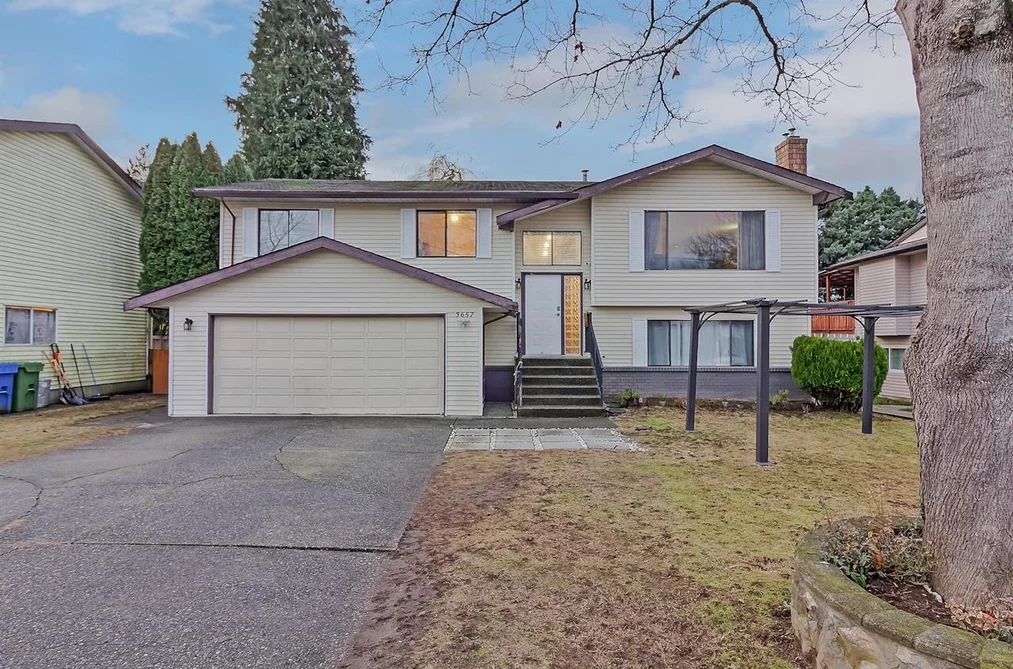 House for sale at 3657 Perth Street Abbotsford British Columbia - MLS: R3092103