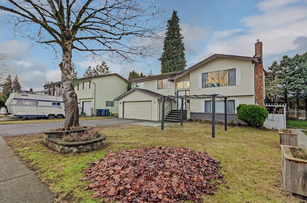 3657 PERTH STREET, Abbotsford BC V2S 7A7, Abbotsford BC — Residential for Sale - Photo 2