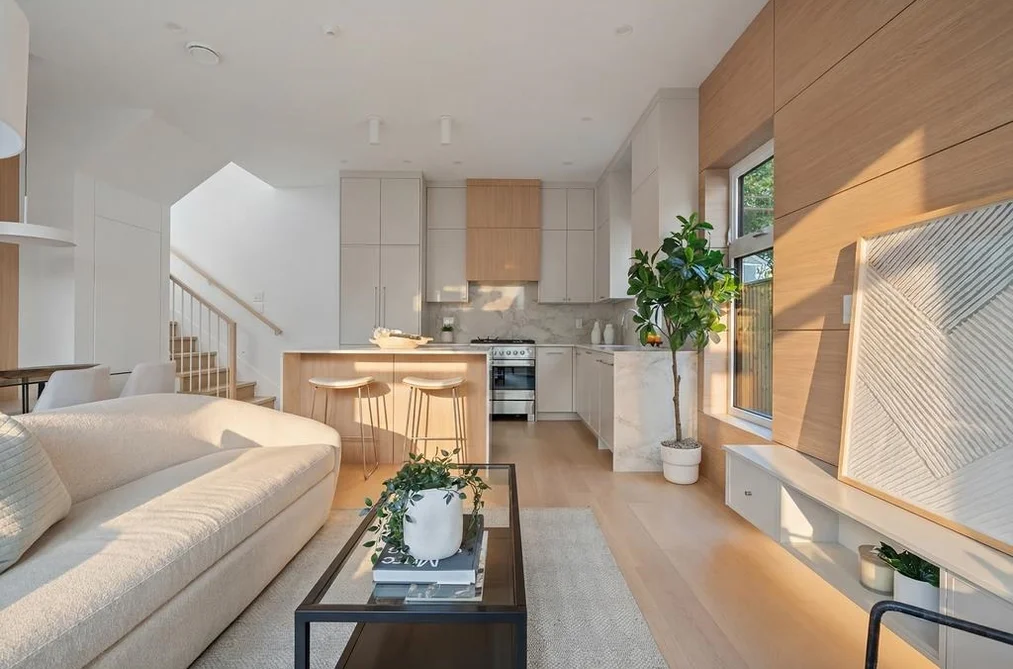 Half Duplex for sale at 366 E 23rd Avenue Vancouver British Columbia - MLS: R3147918