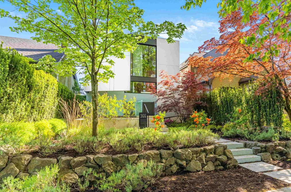 366 W 22ND AVENUE, Vancouver BC V5Y 2G4, Vancouver BC — Residential for Sale - Photo 2