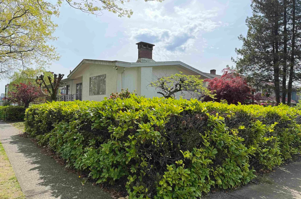 3660 E 22ND AVENUE, Vancouver BC V5M 2Z7, Vancouver BC — Residential for Sale - Photo 2