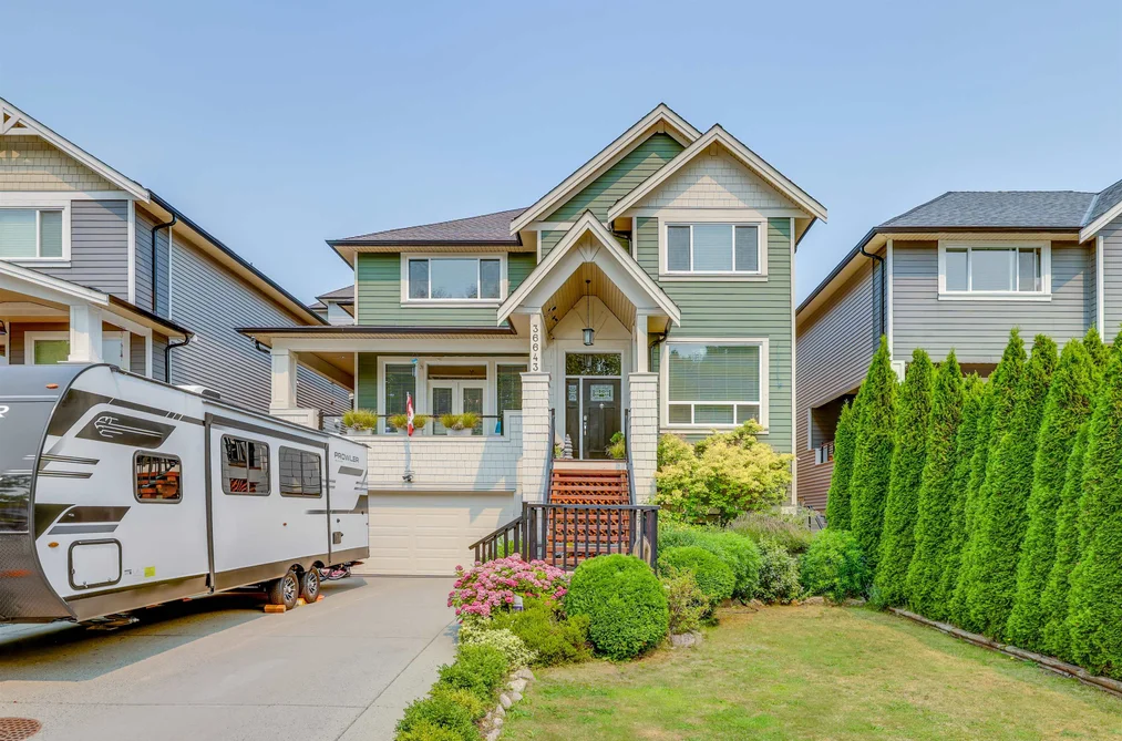 House for sale at 36643 E Auguston Parkway Abbotsford British Columbia - MLS: R3152749