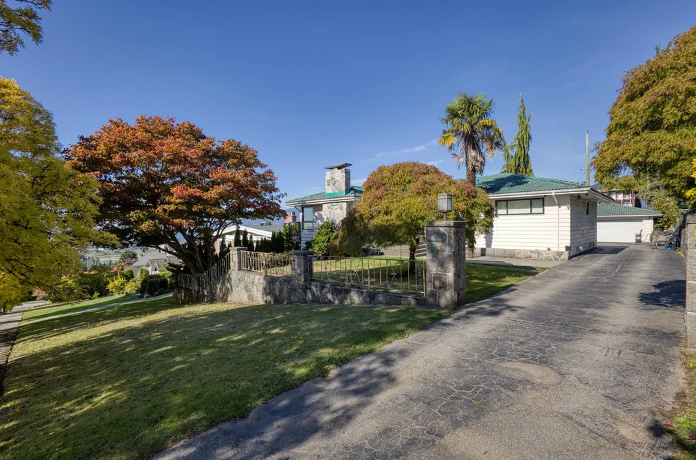 House for sale at 3681 Mcgill Street Vancouver British Columbia - MLS: R3167931