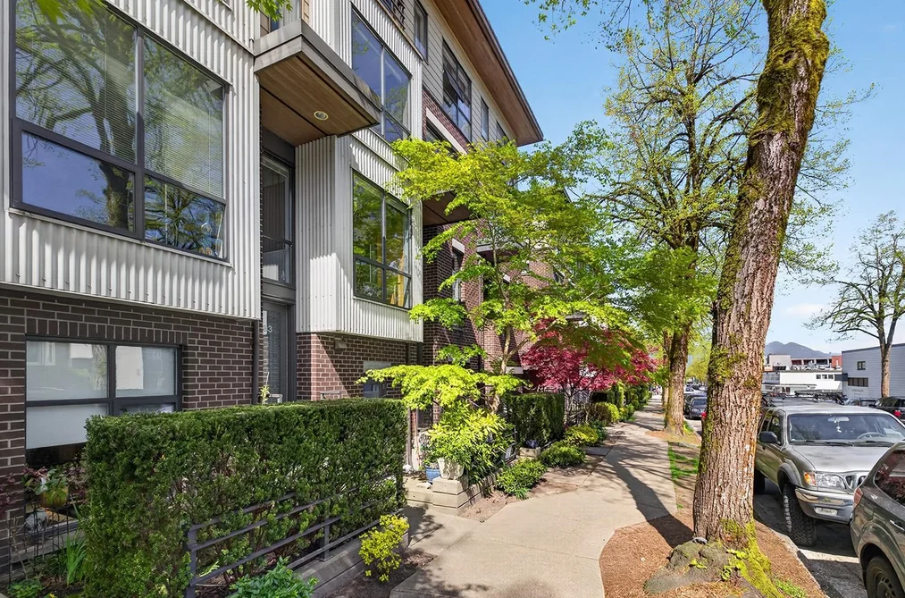3683 COMMERCIAL STREET, Vancouver BC V5N 4G1, Vancouver BC — Residential for Sale - Photo 2