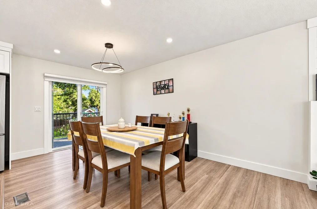 3684 197 Street, Langley, BC - House for Sale - Photo 11 of 40 3684 197 Street, Langley, BC - House for Sale - Photo 11 of 40