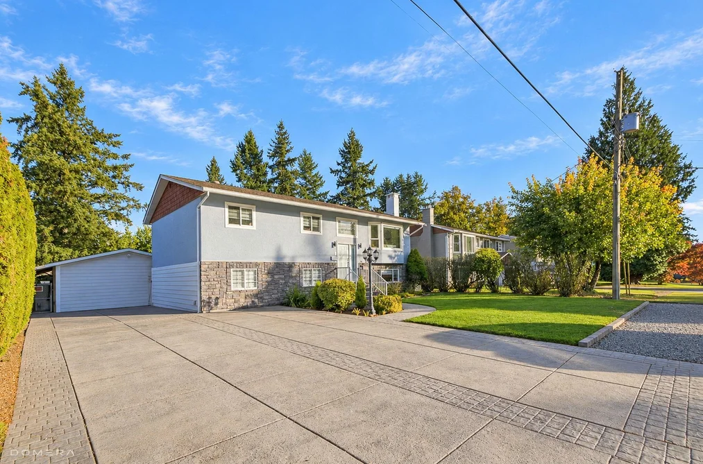 3684 197 Street, Langley, BC - House for Sale - Photo 4 of 40 3684 197 Street, Langley, BC - House for Sale - Photo 4 of 40