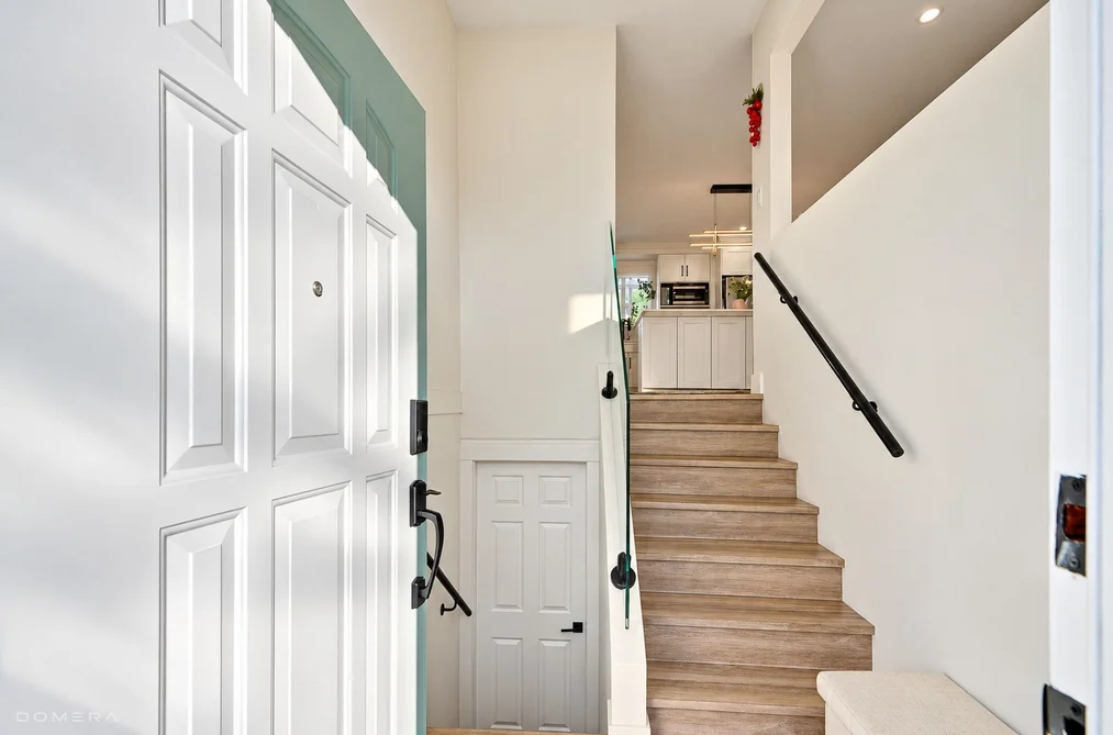 3684 197 Street, Langley, BC - House for Sale - Photo 6 of 40 3684 197 Street, Langley, BC - House for Sale - Photo 6 of 40
