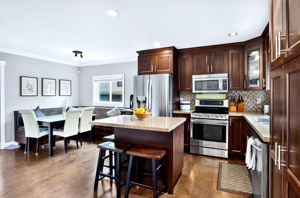 369 MUNDY STREET, Coquitlam BC V3K 5M7, Coquitlam BC — Residential for Sale — Photo 4 of 40
