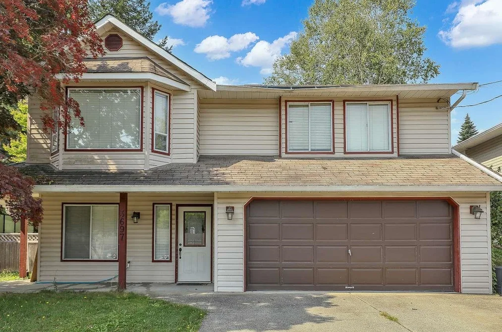 House for sale at 3697 Old Clayburn Road Abbotsford British Columbia - MLS: R3094796