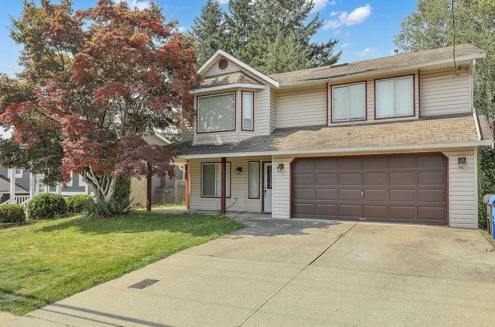 3697 OLD CLAYBURN ROAD, Abbotsford BC V2S 7H3, Abbotsford BC — Residential for Sale - Photo 2