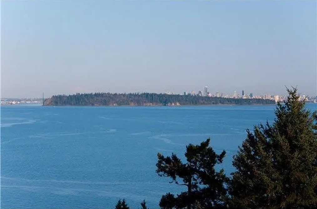 House for sale at 3699 Sunset Lane West Vancouver British Columbia - MLS: R3154918
