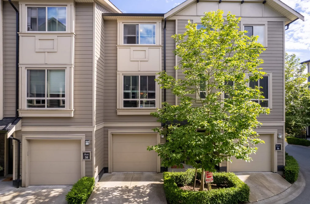 37 19913 70 AVENUE, Langley BC V2Y 0S9, Langley BC — Residential for Sale - Main Photo