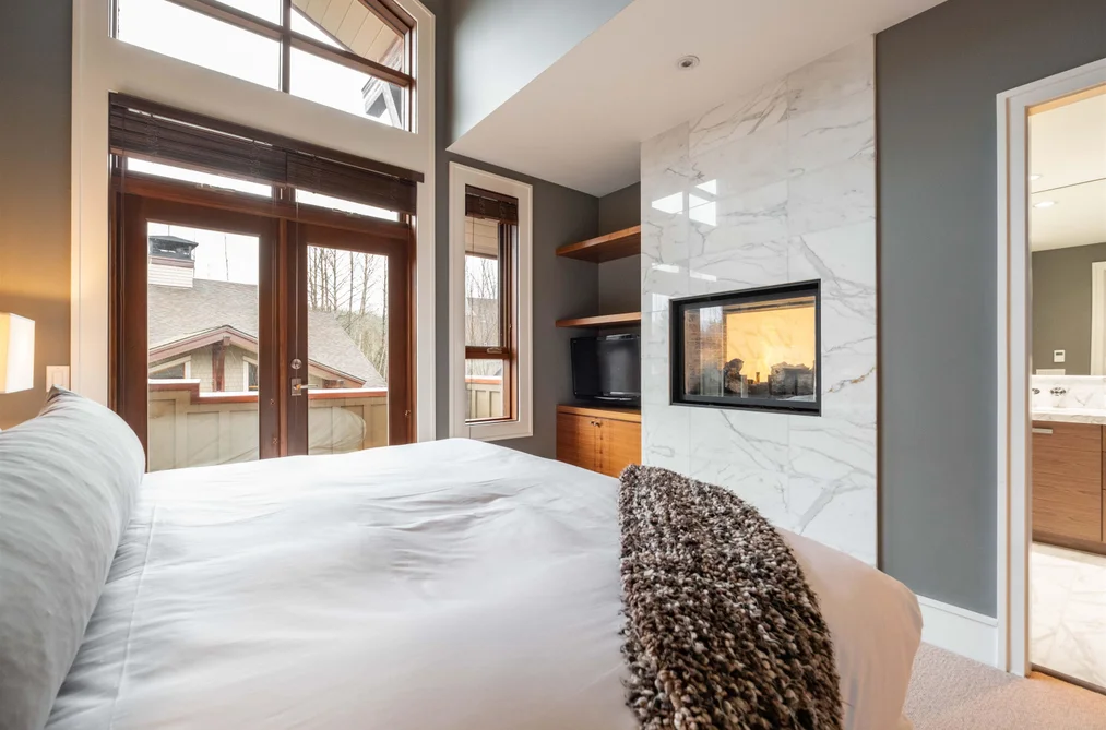 37 7124 NANCY GREENE DRIVE, Whistler BC V8E 0W9, Whistler BC — Residential for Sale - Photo 3