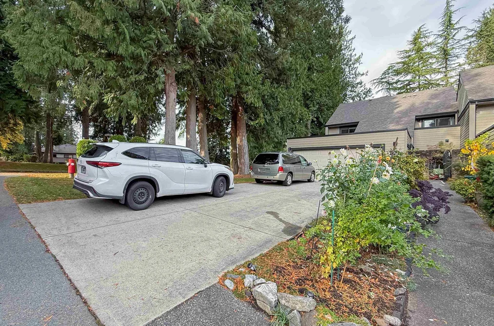 Townhouse for sale at 3701 Nico Wynd Drive Surrey British Columbia - MLS: R3093500