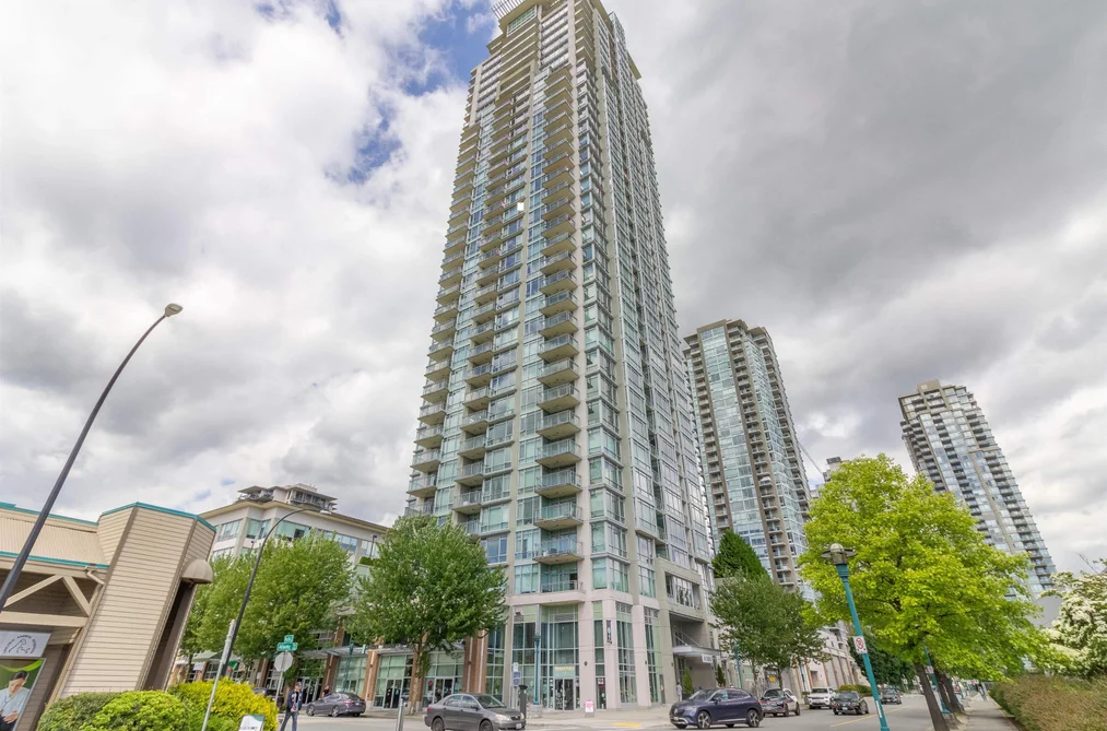Condo for sale at 3702 2955 Atlantic Avenue Coquitlam British Columbia - MLS: R3128096