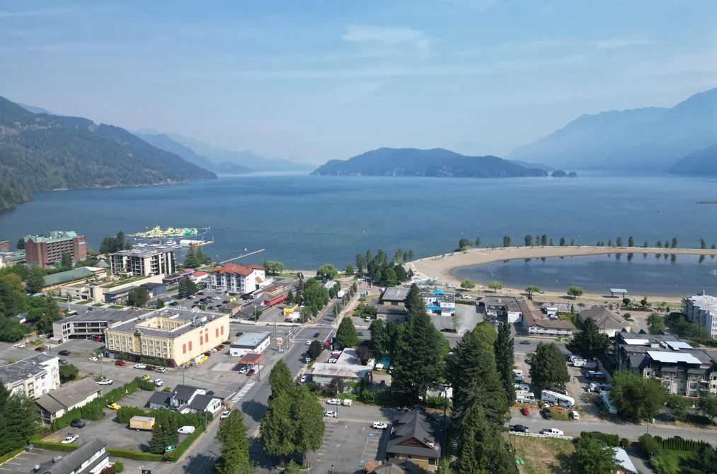 3705 Hot Springs Road, Agassiz, BC - MLS: R3162200 - Photo 13 3705 Hot Springs Road, Agassiz, BC - MLS: R3162200 - Photo 13
