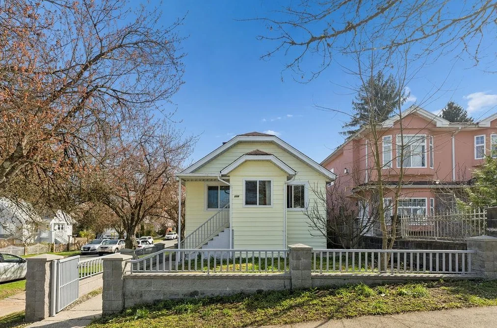 3708 DUMFRIES STREET, Vancouver BC V5N 3S7, Vancouver BC — Residential for Sale - Photo 2