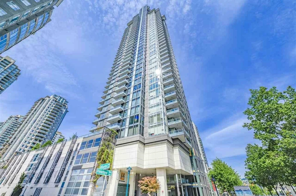 Condo for sale at 3709 1188 Pinetree Way Coquitlam British Columbia - MLS: R3131436