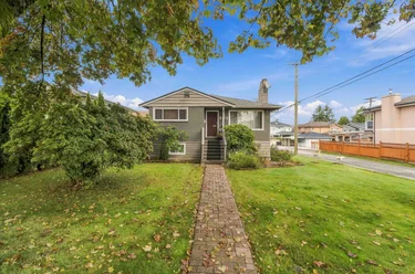 3713 Kincaid St, Burnaby, BC - MLS: R3176036