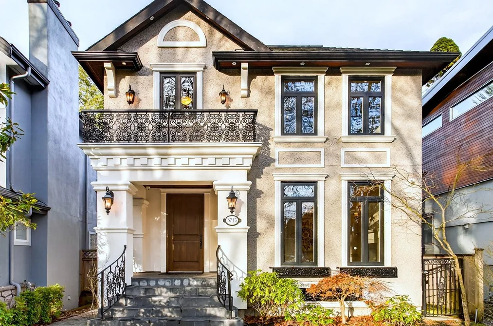 House for sale at 3715 W 22nd Avenue Vancouver British Columbia - MLS: R3117900