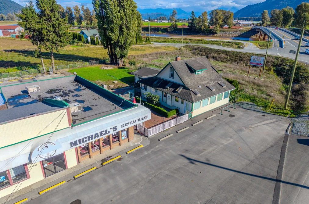 37165-37191 Lougheed Hwy, Mission, BC - MLS: R3175030