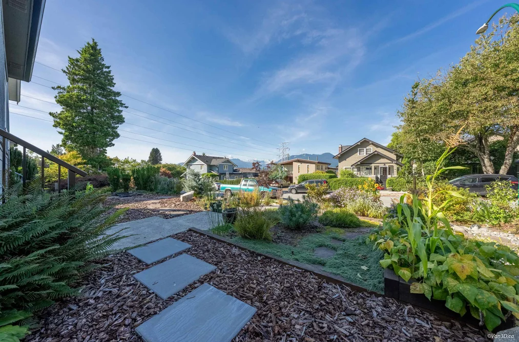 3726 TRINITY STREET, Burnaby BC V5C 1N2, Burnaby BC — Residential for Sale - Photo 2