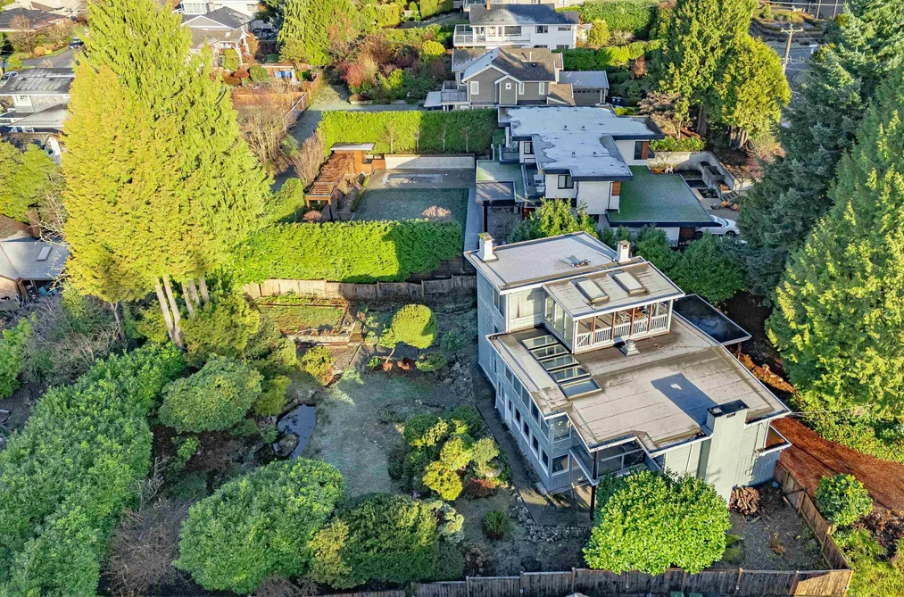 3729 ST. GEORGES AVENUE, North Vancouver BC V7N 1W3, North Vancouver BC — Residential for Sale - Photo 3