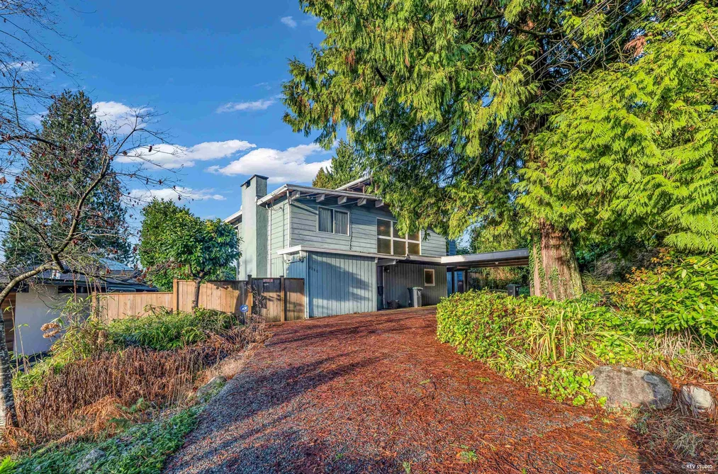 3729 ST. GEORGES AVENUE, North Vancouver BC V7N 1W3, North Vancouver BC — Residential for Sale - Photo 6
