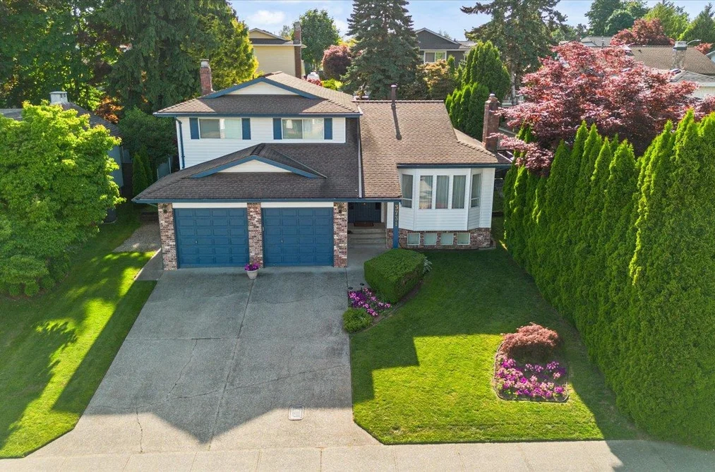 3731 NICOLA STREET, Abbotsford BC V2T 4Z9, Abbotsford BC — Residential for Sale - Photo 2