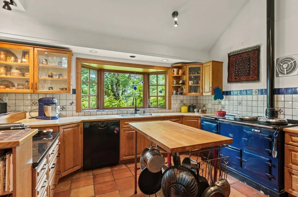 3738 W 24TH AVENUE, Vancouver BC V6S 1L6, Vancouver BC — Residential for Sale — Photo 8 of 17