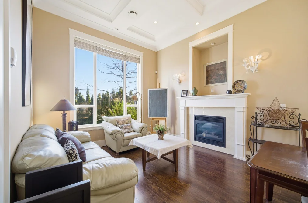3741 DUNDONALD AVENUE, Burnaby BC V5G 3N6, Burnaby BC — Residential for Sale - Photo 2