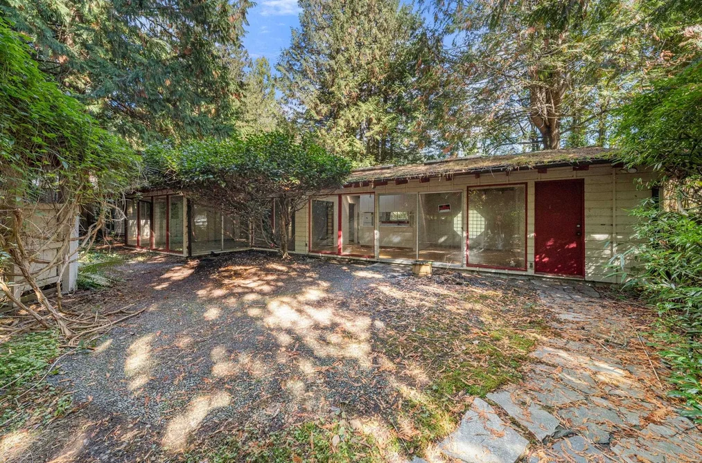 3745 Southridge Ave, West Vancouver, BC - MLS: R3171329