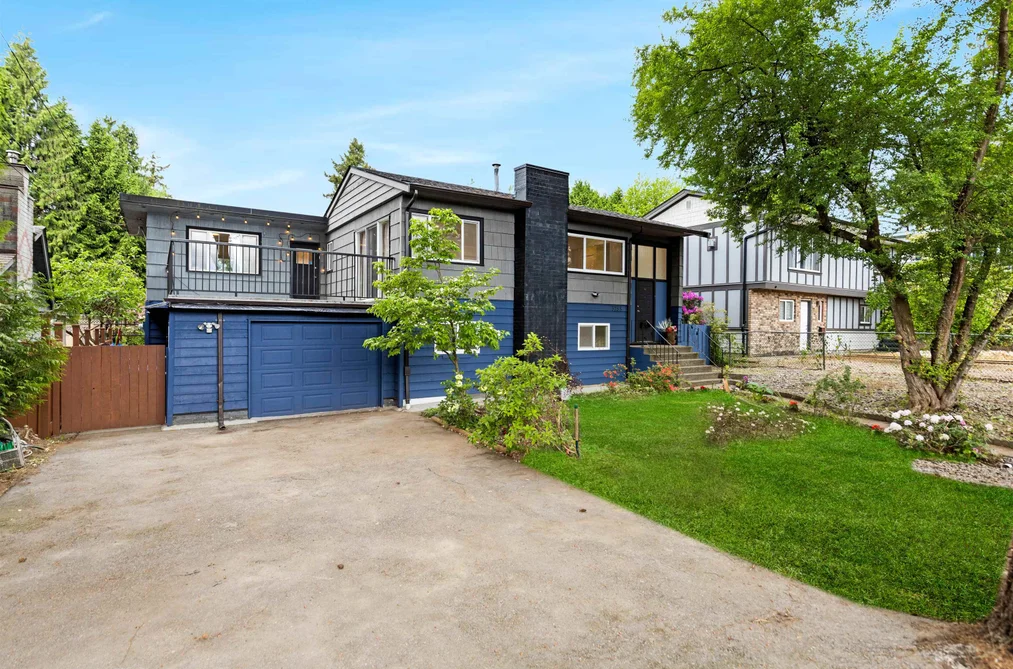 House for sale at 3755 Coast Meridian Road Port Coquitlam British Columbia - MLS: R3125528